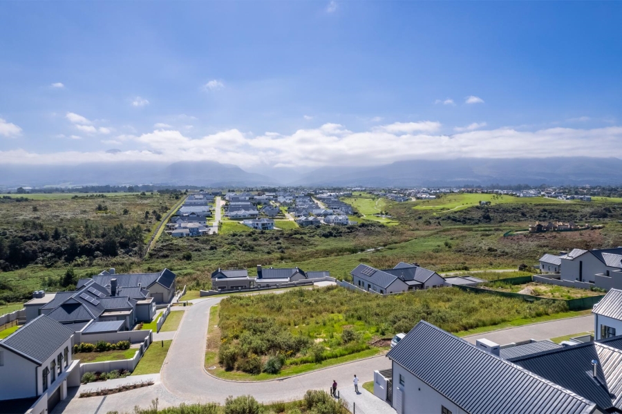 0 Bedroom Property for Sale in Kingswood Golf Estate Western Cape